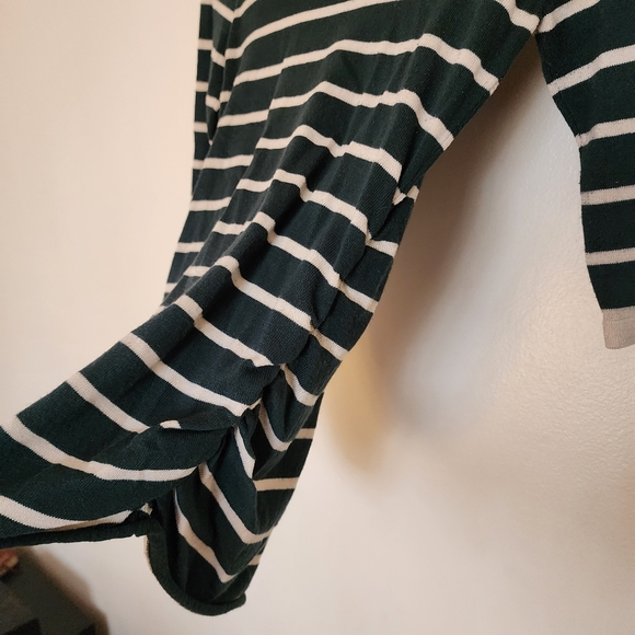 ✨2 for $5✨ Pink Rose Green Striped Cinched Waist 3/4 Length Sleeve Top Size XS - Picture 3 of 7